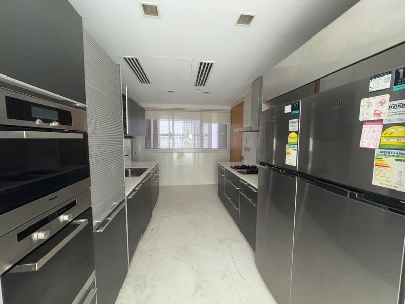 St. Regis Residences Singapore Apartment For Sale, $6,055,9994 Bath 2,155 sqft $2,810.00 psf