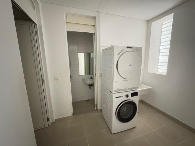 St. Regis Residences Singapore Apartment For Sale, $6,055,9994 Bath 2,155 sqft $2,810.00 psf