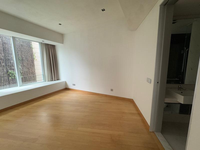 St. Regis Residences Singapore Apartment For Sale, $6,055,9994 Bath 2,155 sqft $2,810.00 psf