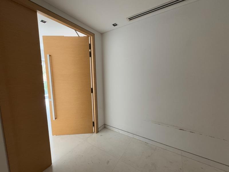 St. Regis Residences Singapore Apartment For Sale, $6,055,9994 Bath 2,155 sqft $2,810.00 psf