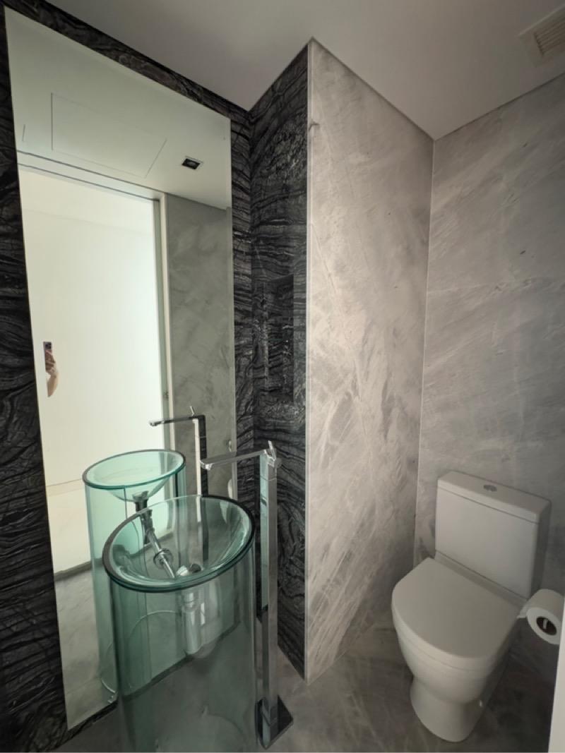 St. Regis Residences Singapore Apartment For Sale, $6,055,9994 Bath 2,155 sqft $2,810.00 psf