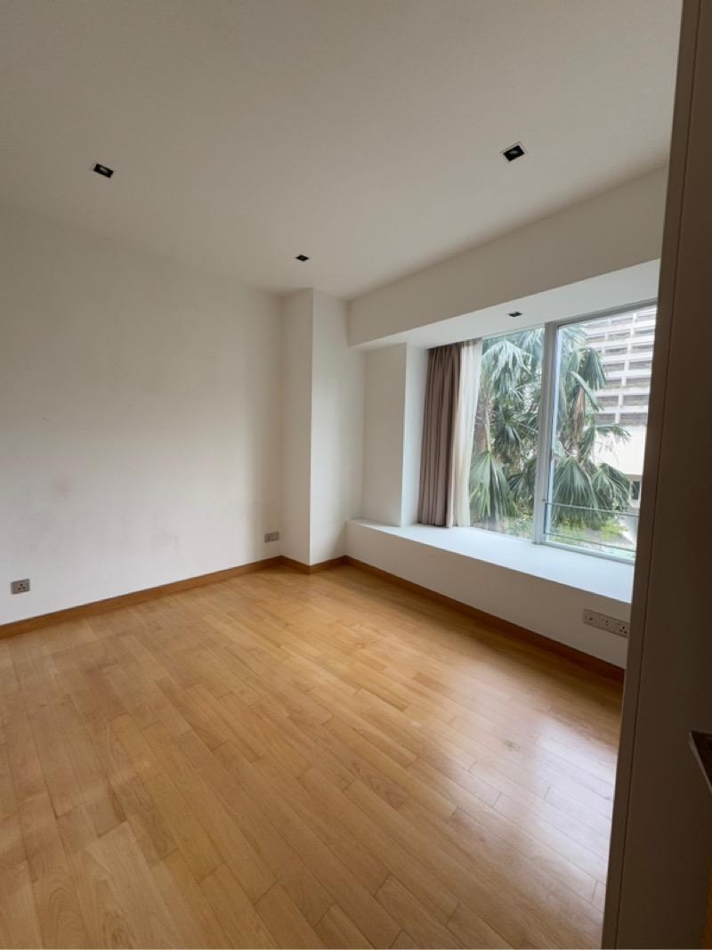 St. Regis Residences Singapore Apartment For Sale, $6,055,9994 Bath 2,155 sqft $2,810.00 psf