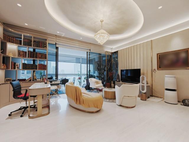 Prop-GPT: Condominium: D09  Skyline 360