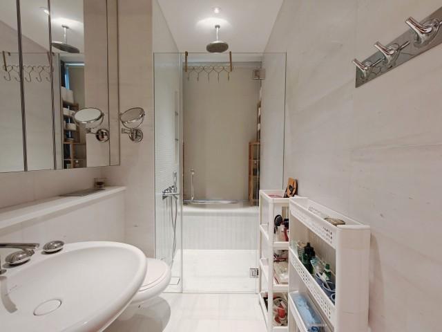 Condominium for Sale: D09, 238142