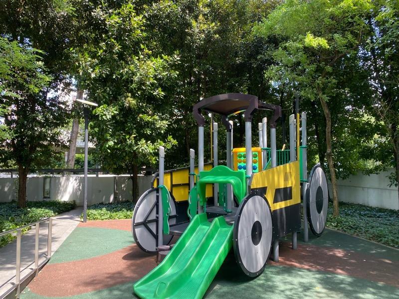 Newton One Condominium For Sale, $3,000,000, 3 Bed 2 Bath 1,216 sqft $2,467.00 psf