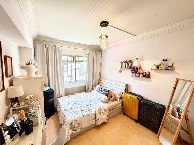 484A Choa Chu Kang Avenue 5 HDB Apartment For Sale, $528,000, 3 Bed 2 Bath 96 sqft $5,500.00 psf