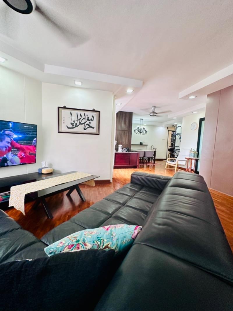 Prop-GPT: HDB Apartment: D23  469 Segar Road