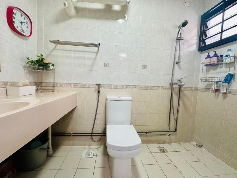 HDB Apartment for Sale: D23, 670469