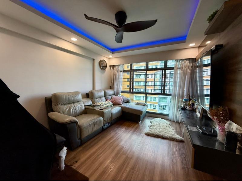 Prop-GPT: HDB Apartment: D19 Punggol 682C Edgedale Plains