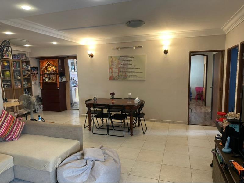 Prop-GPT: HDB Apartment: D27  476 Sembawang Drive