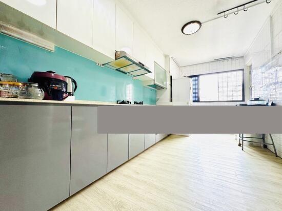 HDB Apartment for Sale: Yishun, D27, 760227