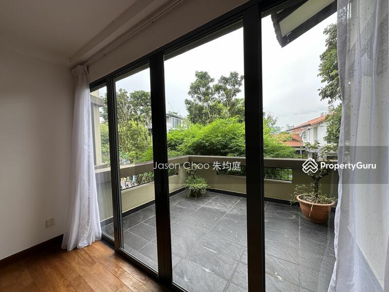Semi-Detached for Sale: Holland, D10, 277062