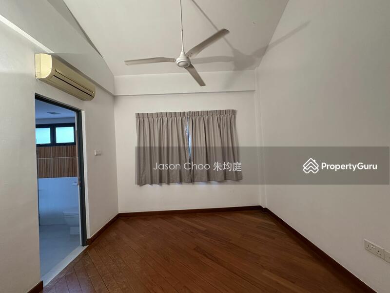Semi-Detached for Sale: Holland, D10, 277062