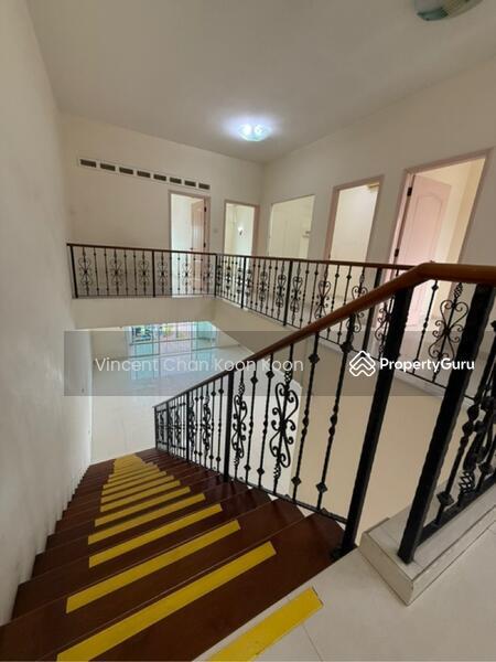 Walk-up Apartment for Sale: D15, 437039