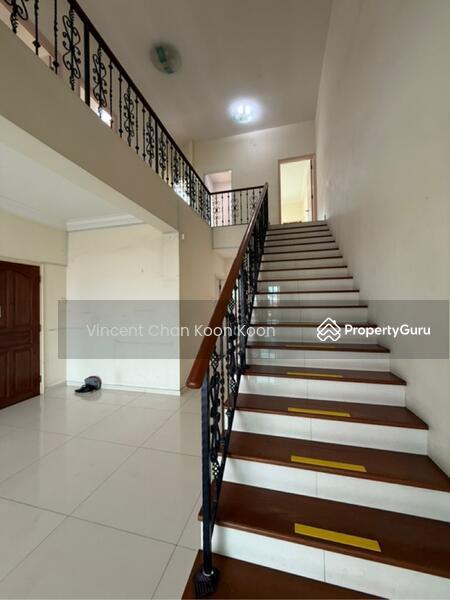 Walk-up Apartment for Sale: D15, 437039