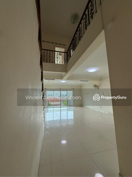 Walk-up Apartment for Sale: D15, 437039