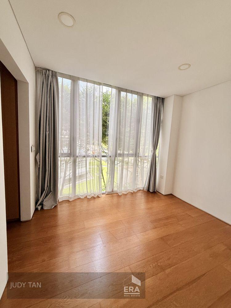Landed for Sale: Sixth Ave, Holland, D10, 275770