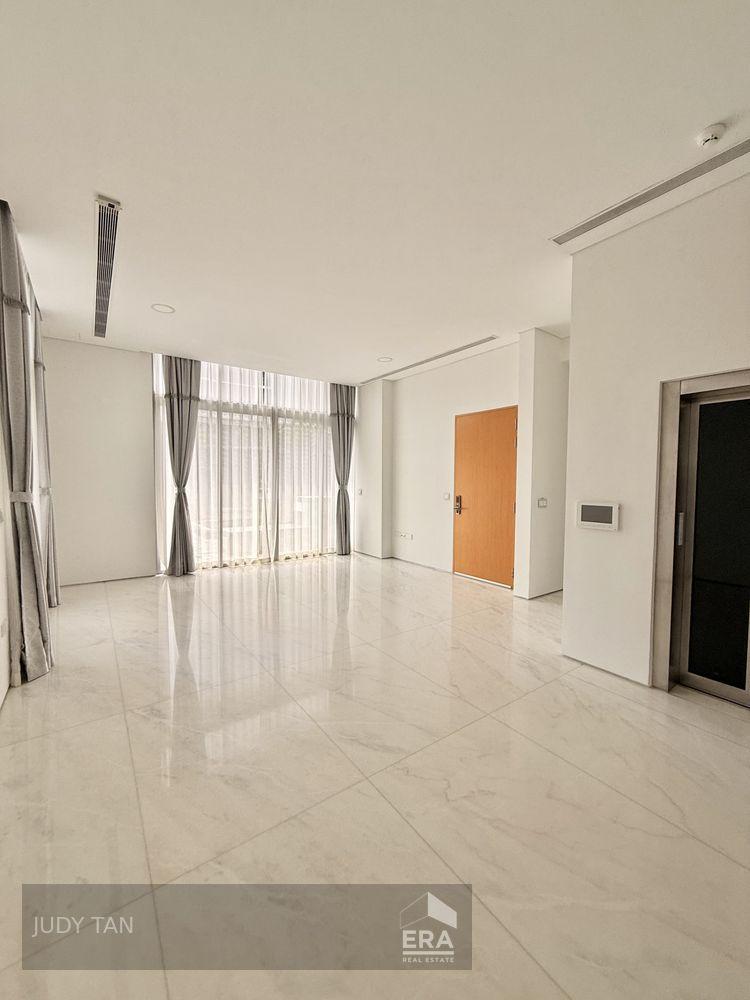 Landed for Sale: Sixth Ave, Holland, D10, 275770