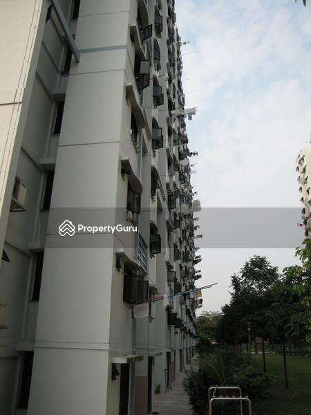 82 Commonwealth Close