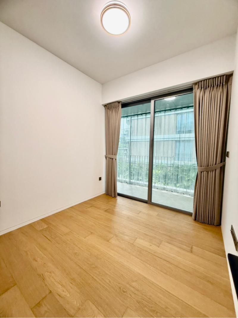 Condominium for Sale: D04, 097991