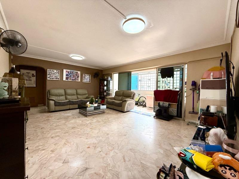 Prop-GPT: HDB Apartment: D20  140 Bishan Street 12