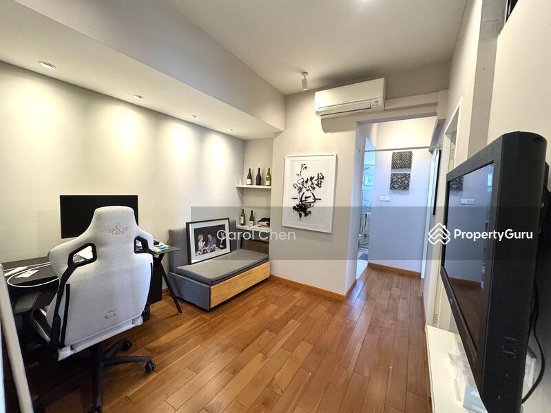 Riverwalk Apartments