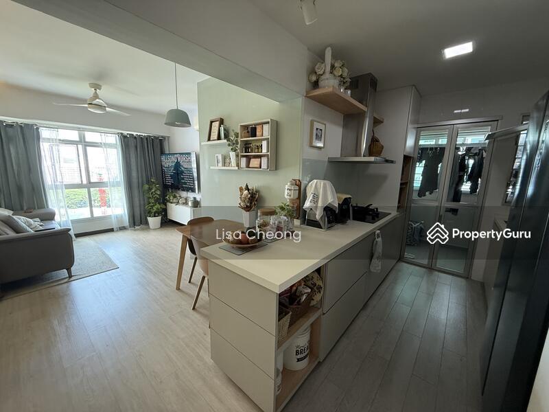 HDB Flat for Sale: D23, 674633