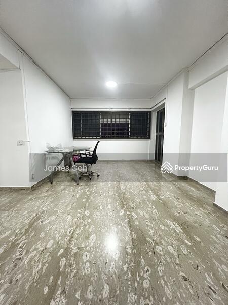 Prop-GPT: HDB Flat: D19  427 Serangoon Central
