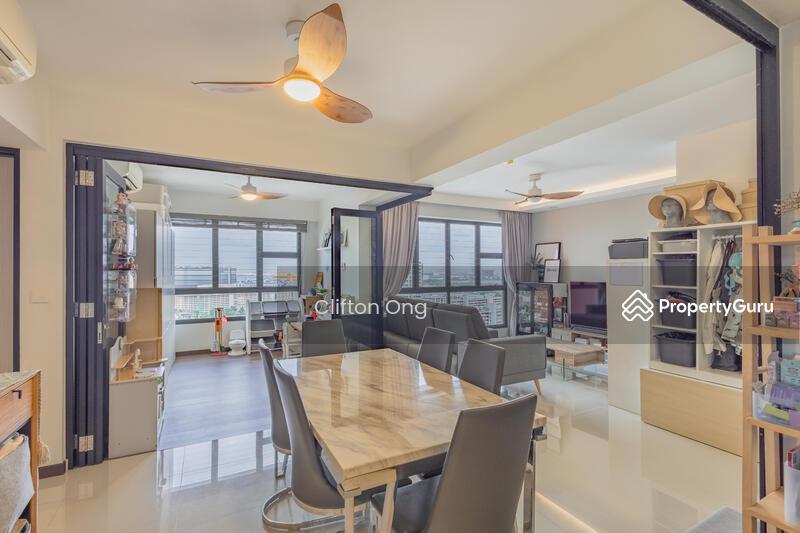 Prop-GPT: HDB Flat: D05  445B Clementi Avenue 3