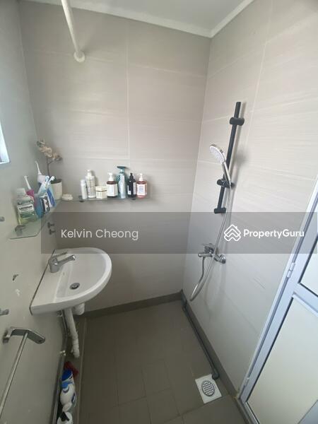 619 Hougang Avenue 8