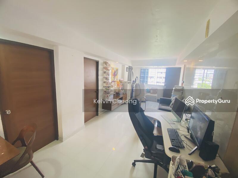 619 Hougang Avenue 8