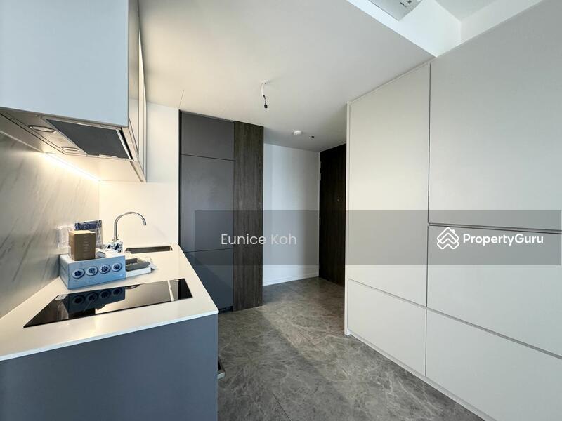 Prop-GPT: Condominium: D07  The M