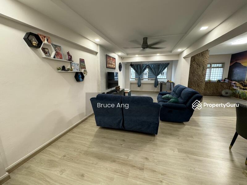 Prop-GPT: HDB Flat: D23 Choa Chu Kang 607 Choa Chu Kang Street 62