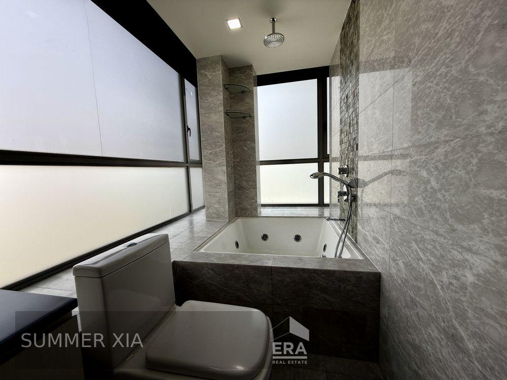 Rare Cheap Freehold 3 Bedroom in Orchard!