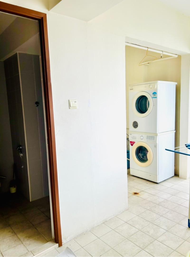 Condominium for Sale: D09, 238143