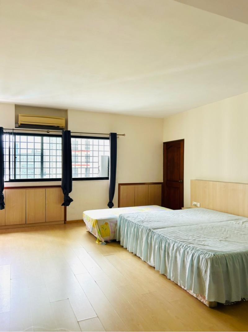 Condominium for Sale: D09, 238143