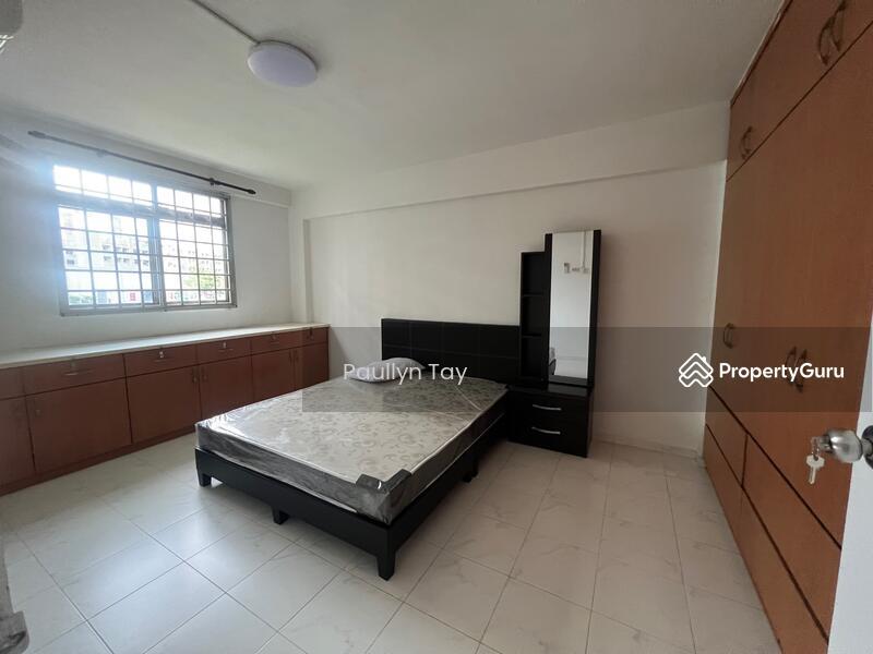 HDB Flat for Sale: D13, 370070