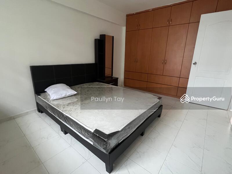 HDB Flat for Sale: D13, 370070