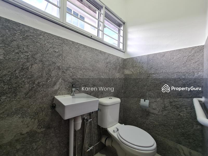 Terrace for Sale: D21, 596406