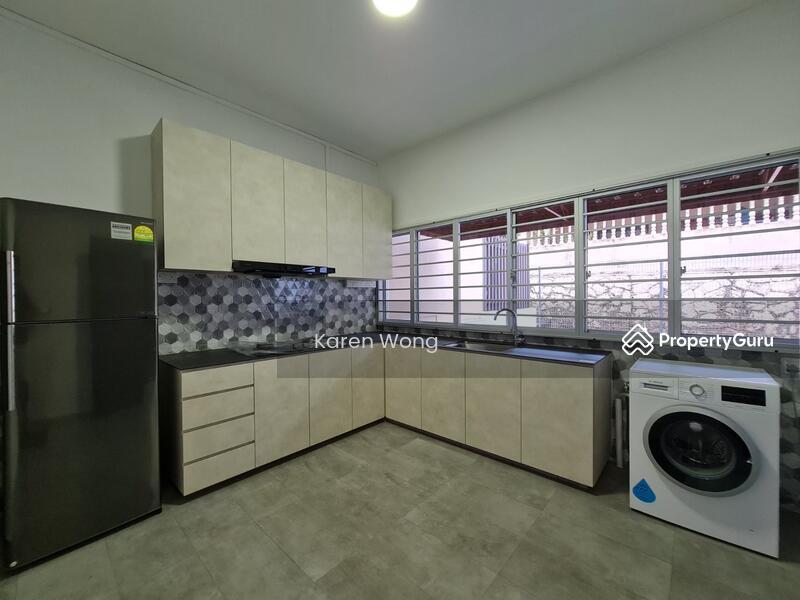 Terrace for Sale: D21, 596406