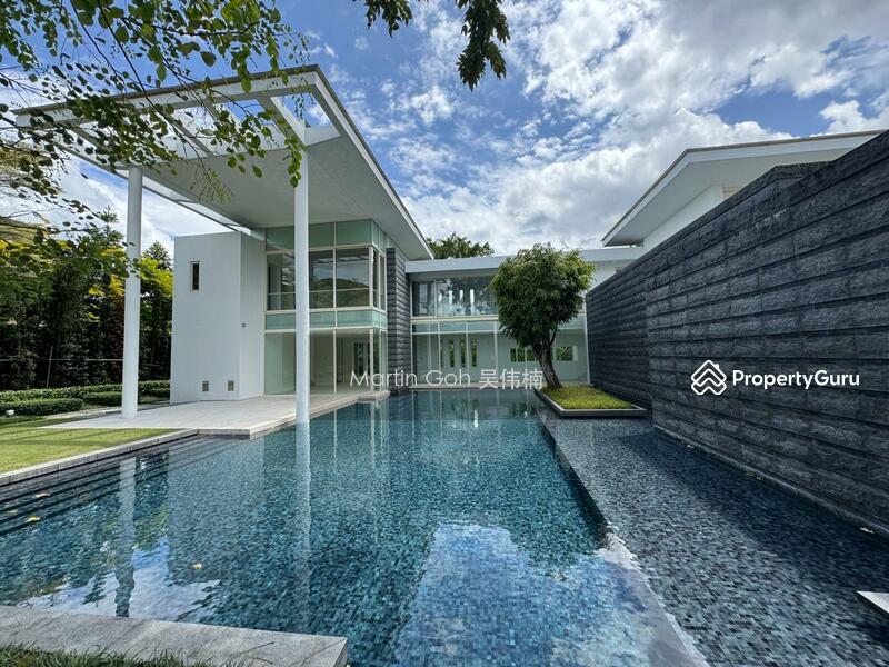 Prop-GPT: Bungalow - Good Class: D10 Holland ? New Listing, 100% Move-in Condition ? Famous Architect  MARTIN 9320.20.20
