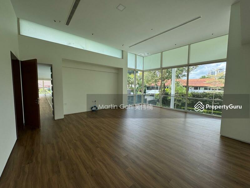 Bungalow - Good Class for Sale: Holland, D10, 278995