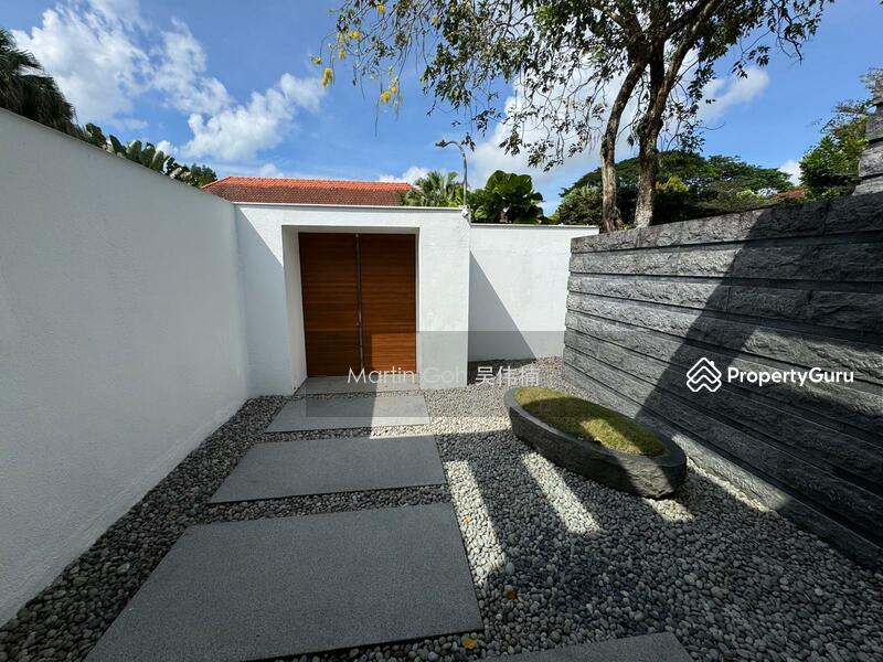 Bungalow - Good Class for Sale: Holland, D10, 278995