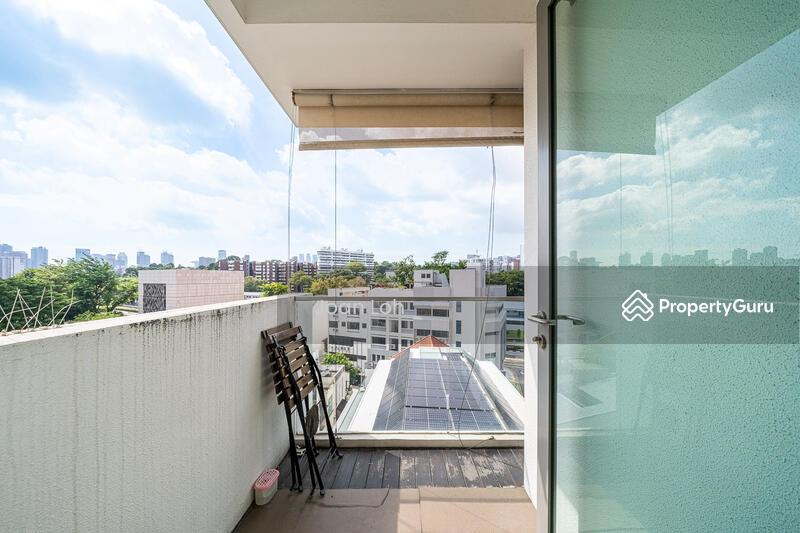 Condominium for Sale: Cairnhill, D09, 228600