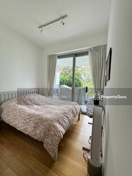 Condominium for Sale: D04, 098449
