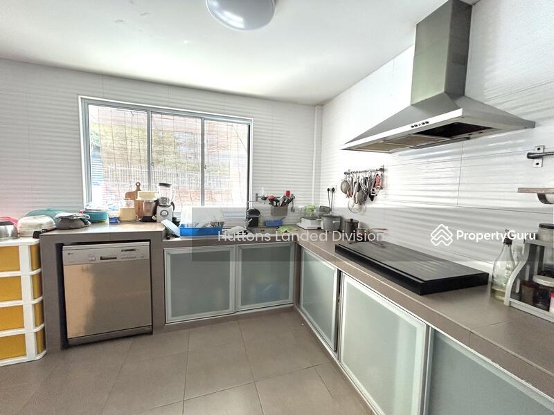 Rare good size Corner Terrace near Siglap Road for A&A or Rebuild into 2.5 storey with Basement