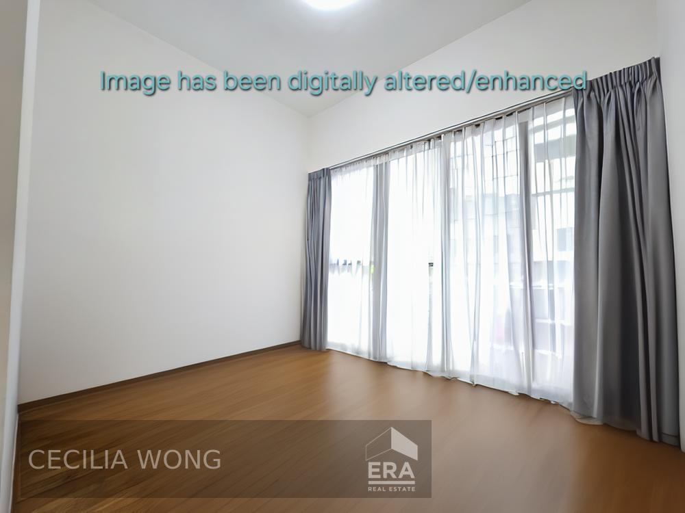 4-bedroom Strata Landed for Sale (with Private Carpark Space)