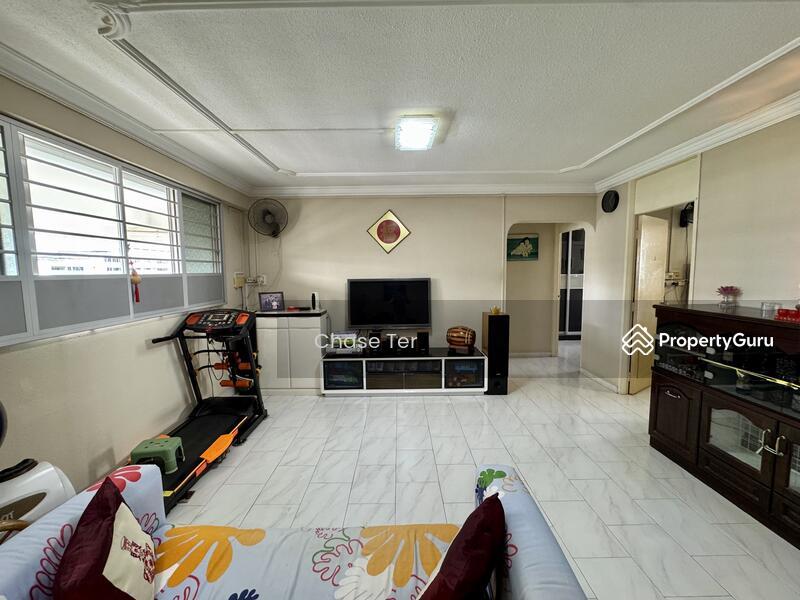 Prop-GPT: HDB Flat: D27 Yishun 346 Yishun Avenue 11