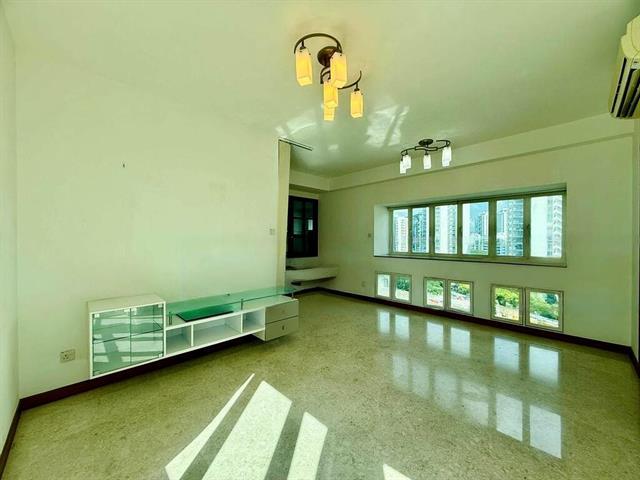Cote D'Azur Condominium For Sale, $1,700,000, 1 Bed 1 Bath 839 sqft $2,026.00 psf
