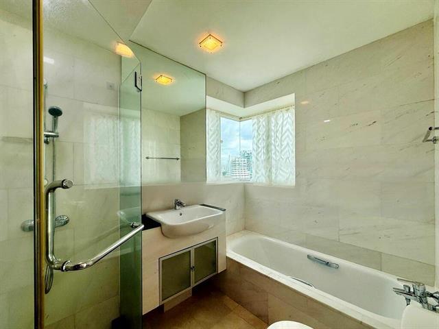 Cote D'Azur Condominium For Sale, $1,700,000, 1 Bed 1 Bath 839 sqft $2,026.00 psf